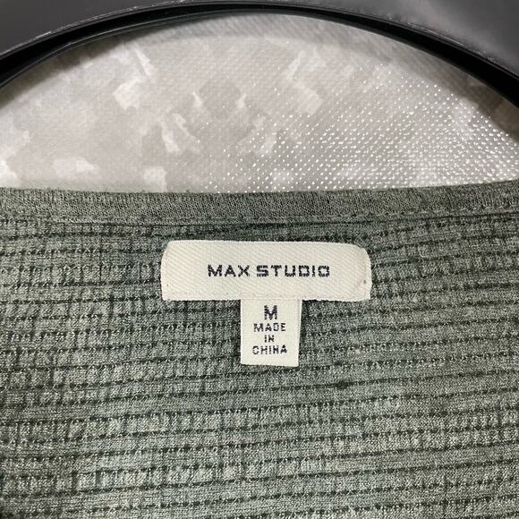 Max Studio Women's Gray Ruched Sleeve Knit Top - Size Medium - Classic Casual - Picture 4 of 6